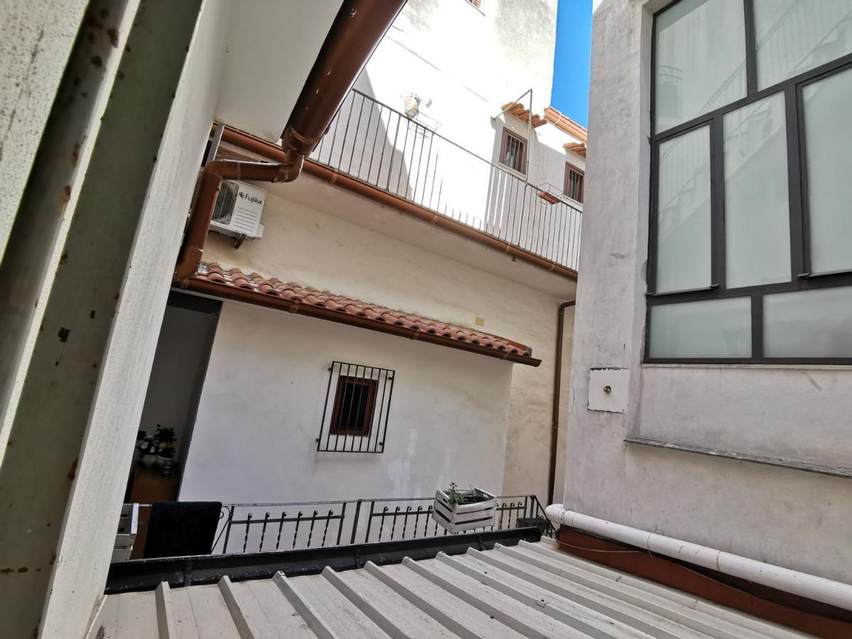 Casuzzamia Apartment Palermo Exterior photo